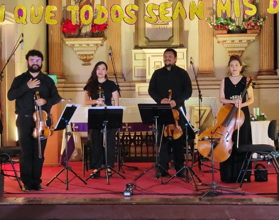 /gran-concierto-de-cuerdas-de-la-sinfonica-de-copiapo-deslumbro-al-publico