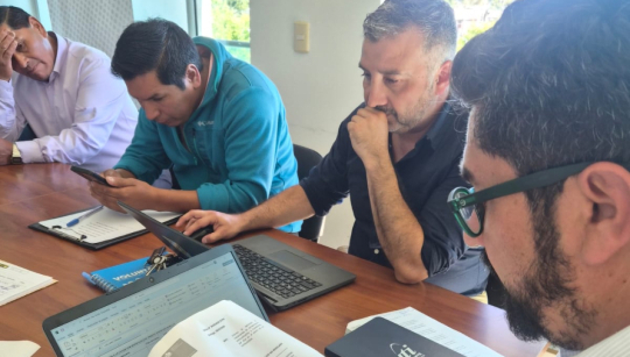 /dpparauco-se-reune-con-seremi-de-transporte-y-representantes-de-buses-de-la