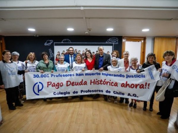 Deuda histórica: Profesores aprueban propuesta presentada por el Gobierno