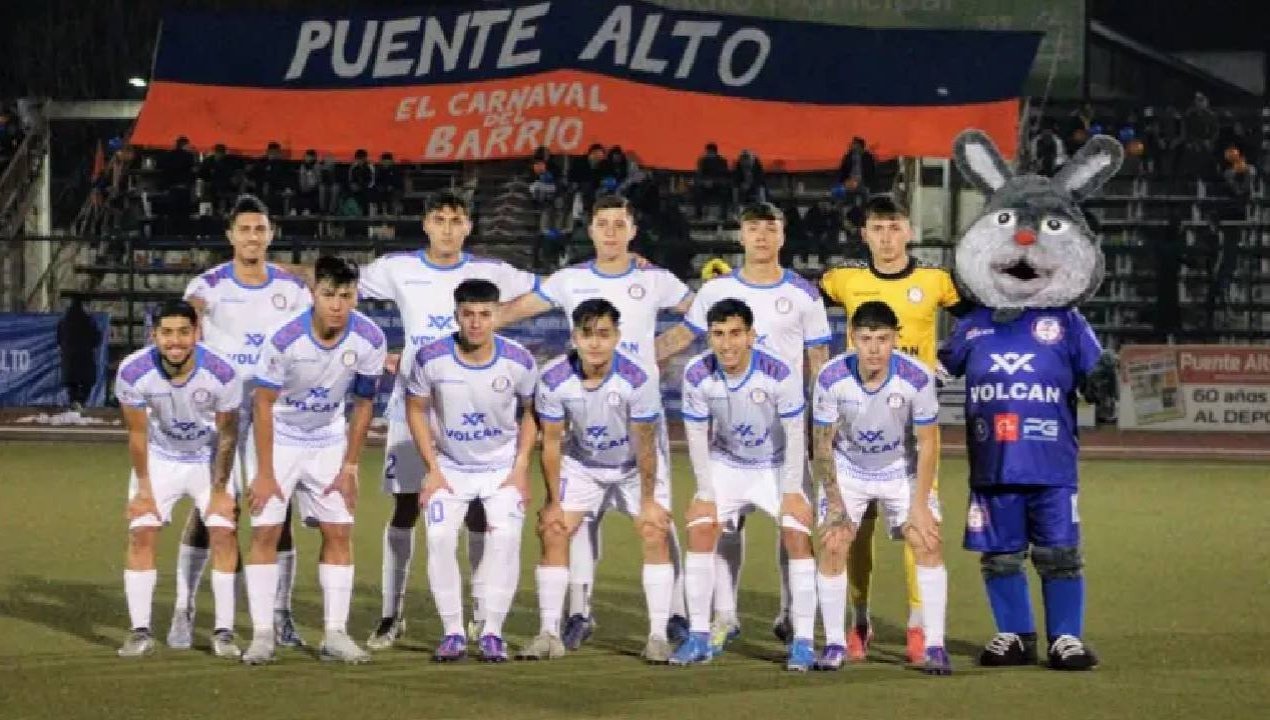 /presentaron-mascota-de-club-en-puente-alto-y-genero-opiniones-divididas