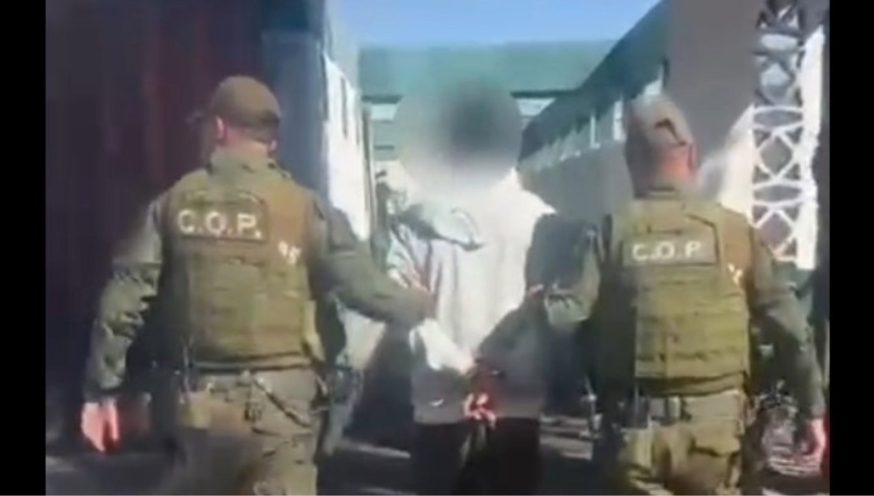/servicios-preventivos-de-carabineros-permiten-detener-a-dos-sujetos-con